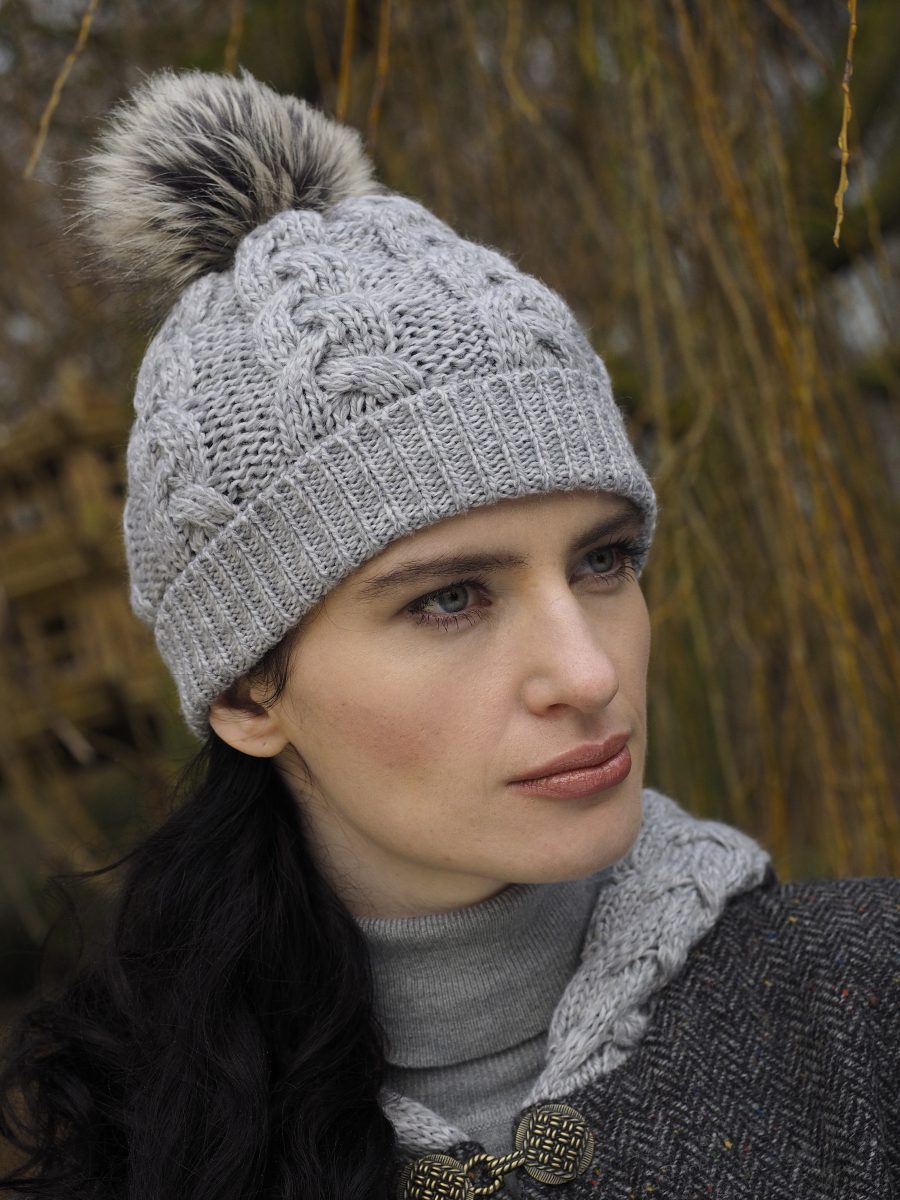 Aran Cable Knit Beanie with Faux Fur Pom Pom [5 Colors]