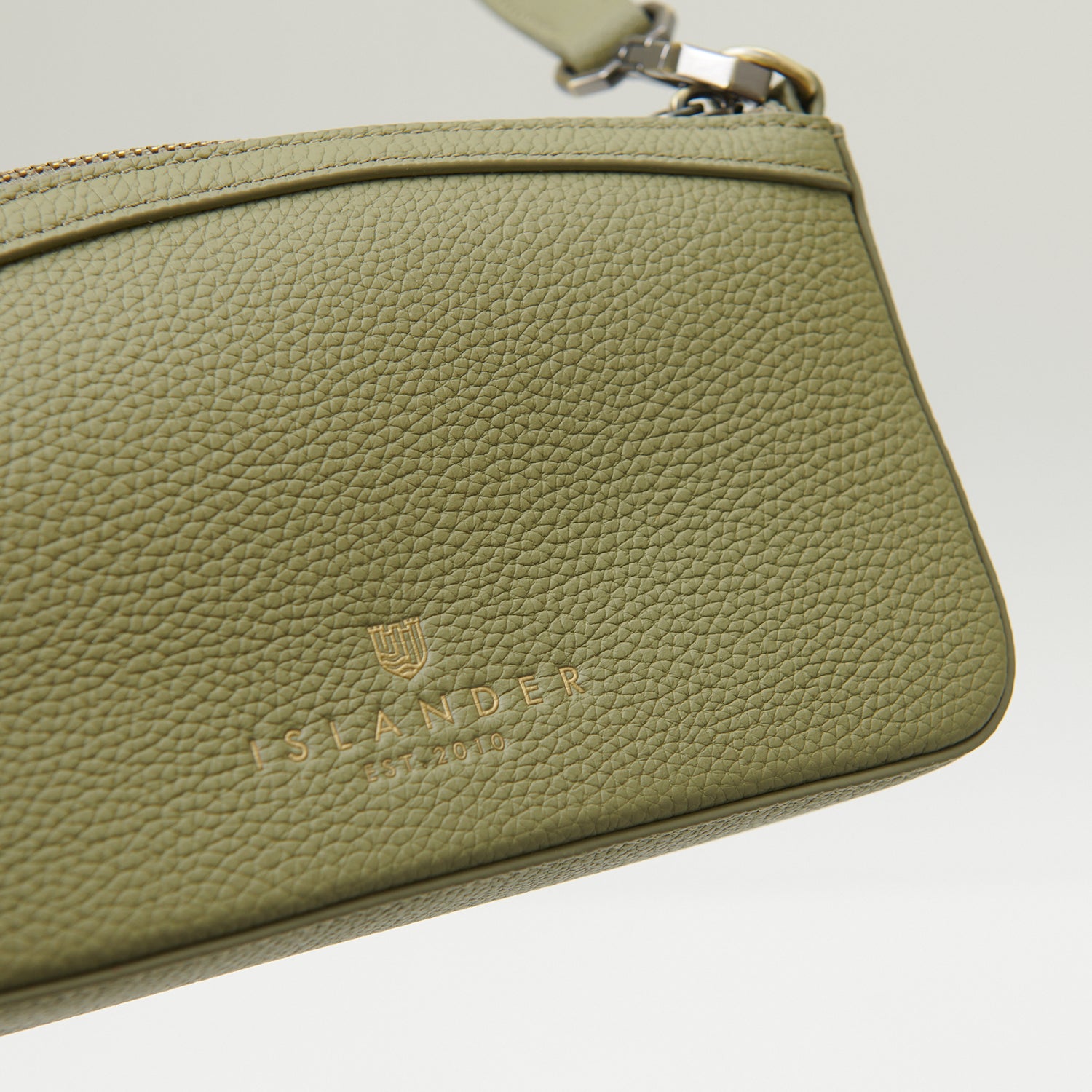 The Ailsa [6 Colors]