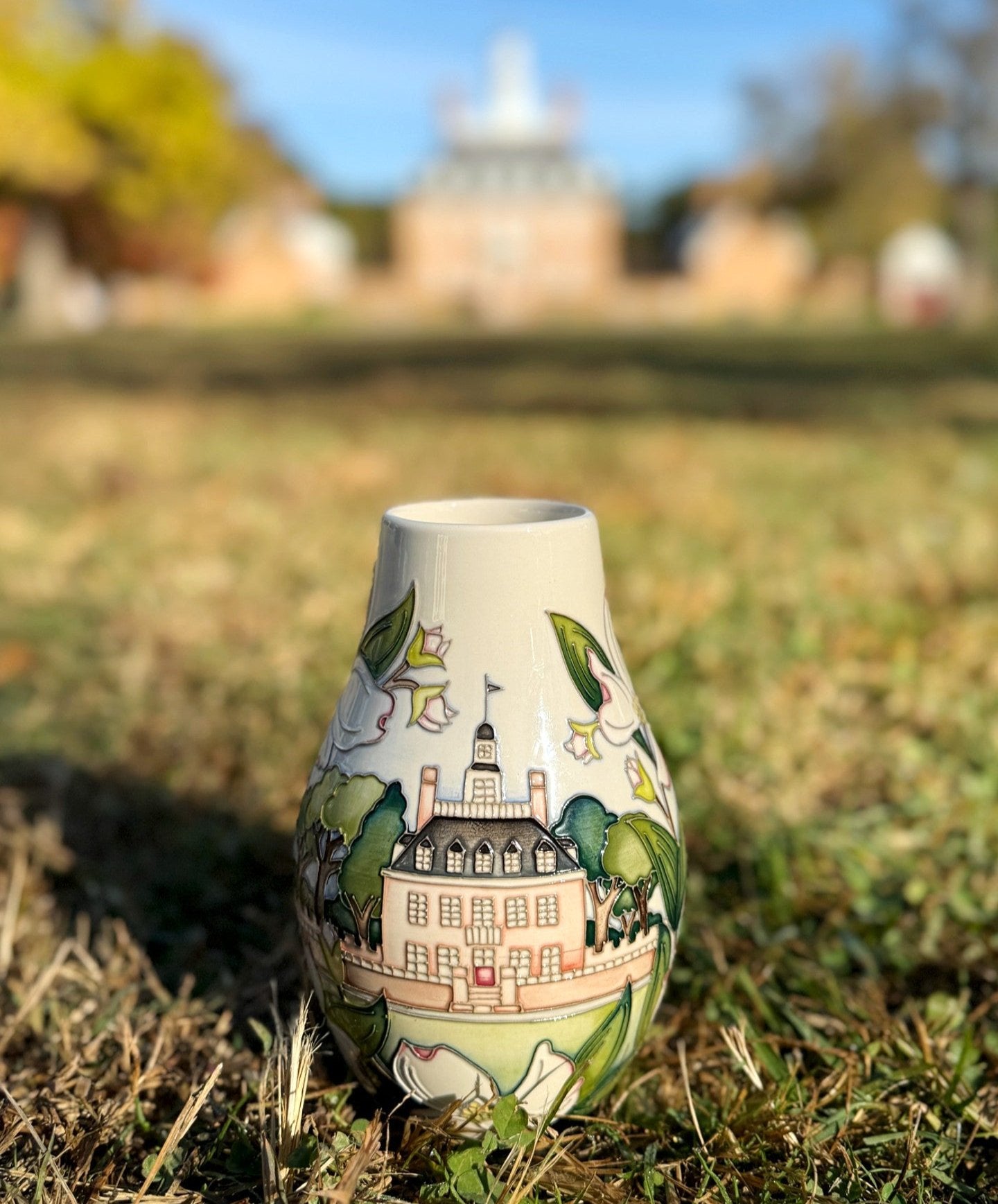 Historic Williamsburg 117/7 Vase