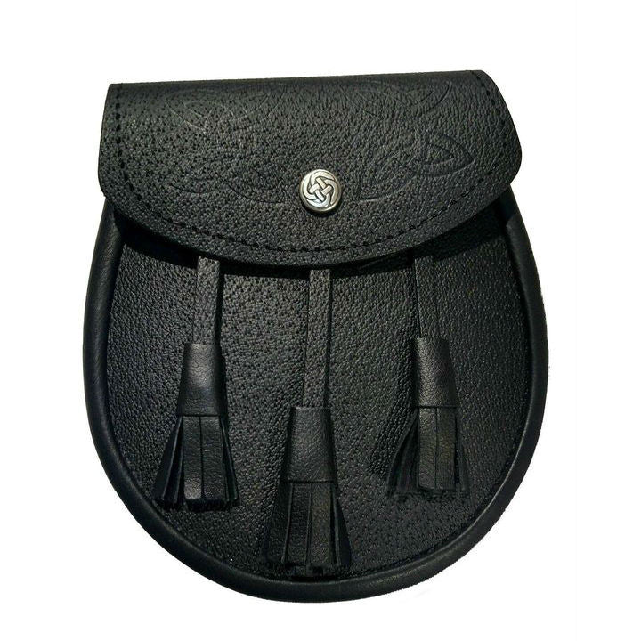 black leather casual day sporran with trinity knot decoration