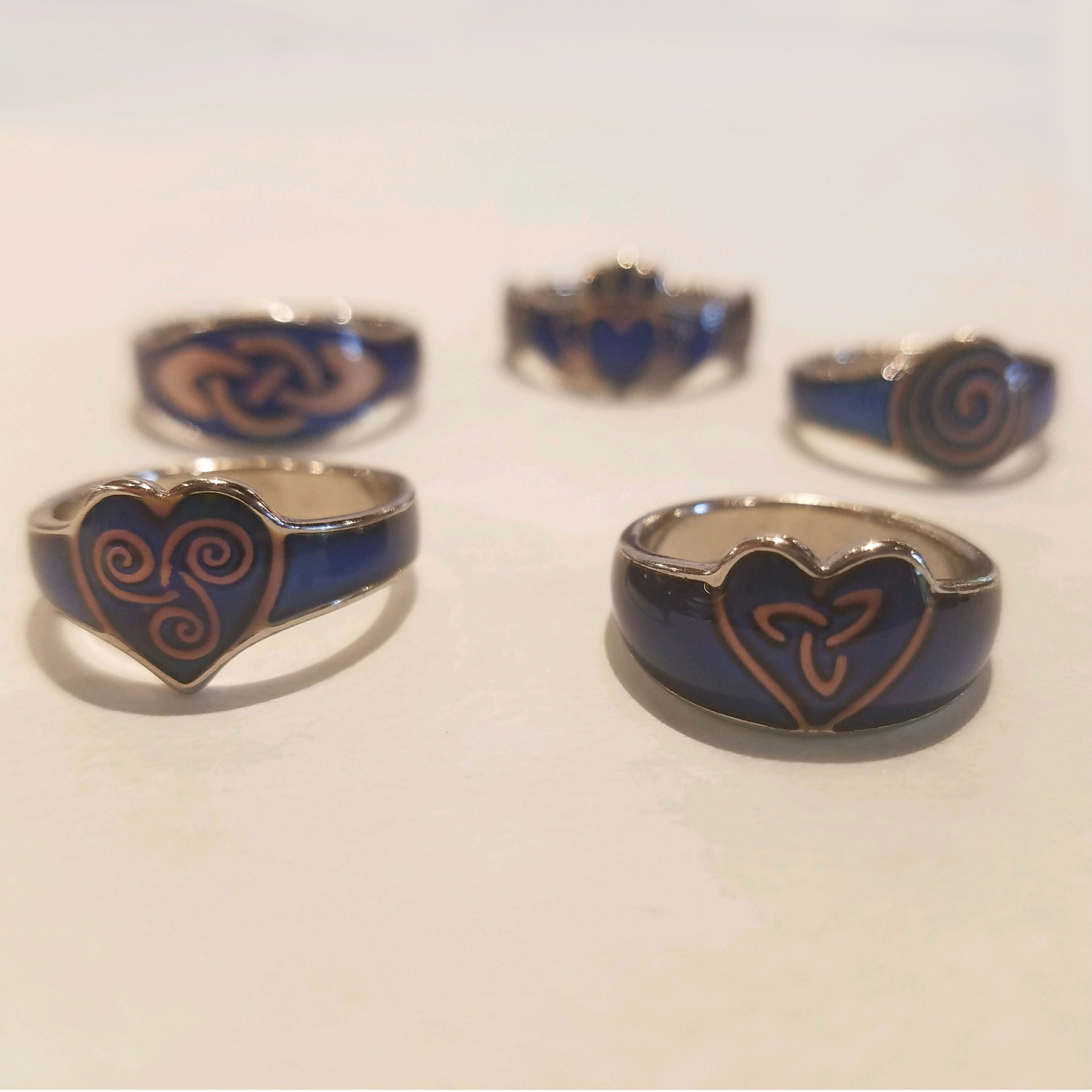 Color-Changing Celtic Mood Ring